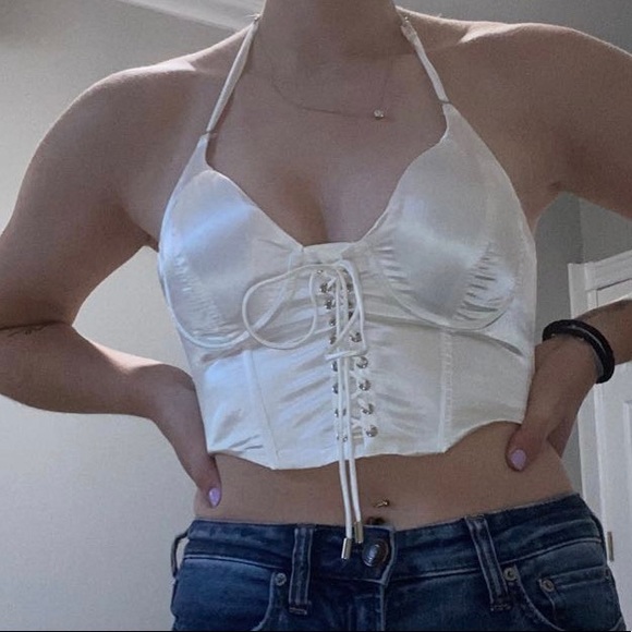 White Satin corset top - Picture 4 of 4